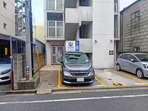 入り口｜バイクパーキング森下