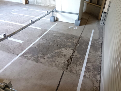 バイクパーキング東綾瀬公園１